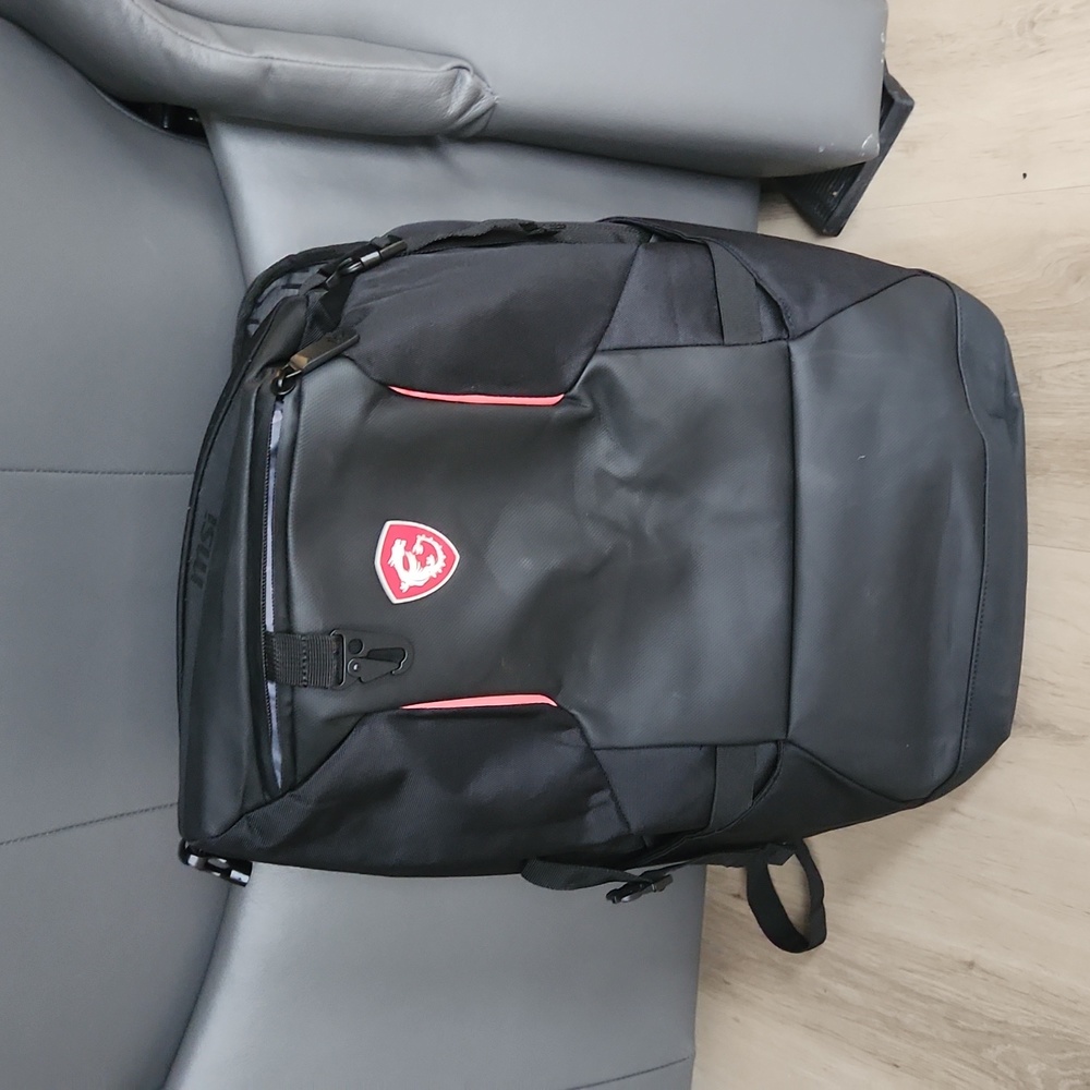 MSI laptop backpack